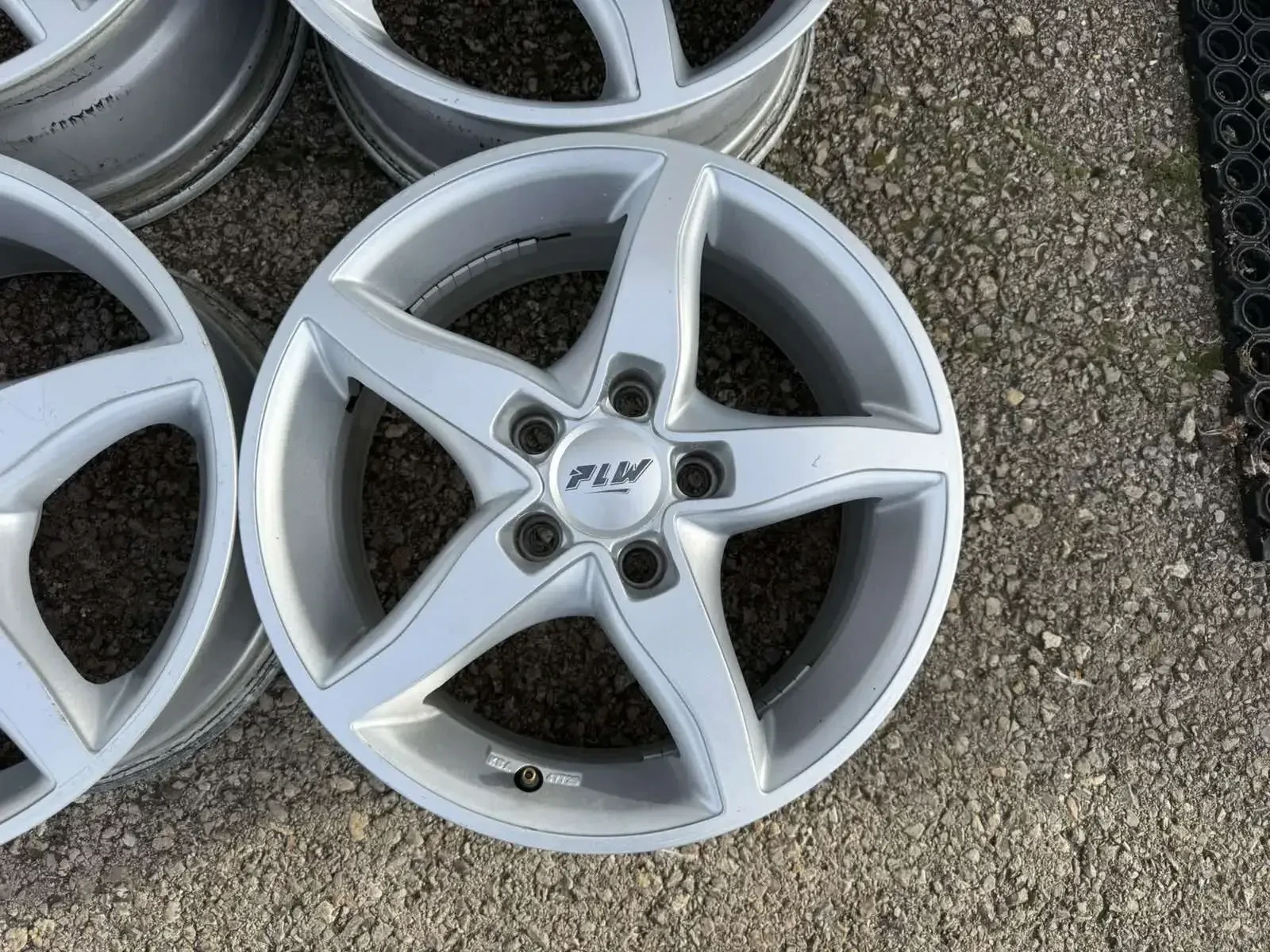 ������ �� Dacia Duster | Mobile.bg � ����������� 4