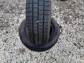 Гуми Зимни 205/65R16, снимка 2 - Гуми и джанти - 52943560