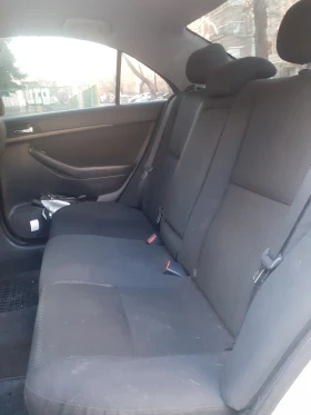 Toyota Avensis 2.0 D-4D, снимка 11