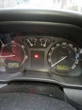 Skoda Octavia 1.9 TDI 110 к. с., снимка 8