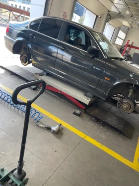 BMW 323, снимка 11