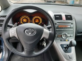 Toyota Auris 1.6 VVT-i, снимка 12 - Автомобили и джипове - 42255907