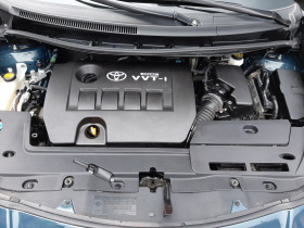 Toyota Auris 1.6 VVT-i, снимка 8 - Автомобили и джипове - 42255907