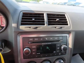 Dodge Challenger R/T* Classic* RWD* АвтоКредит* (ЦЕНА ДО БГ) | Auto.bg — изображение 12