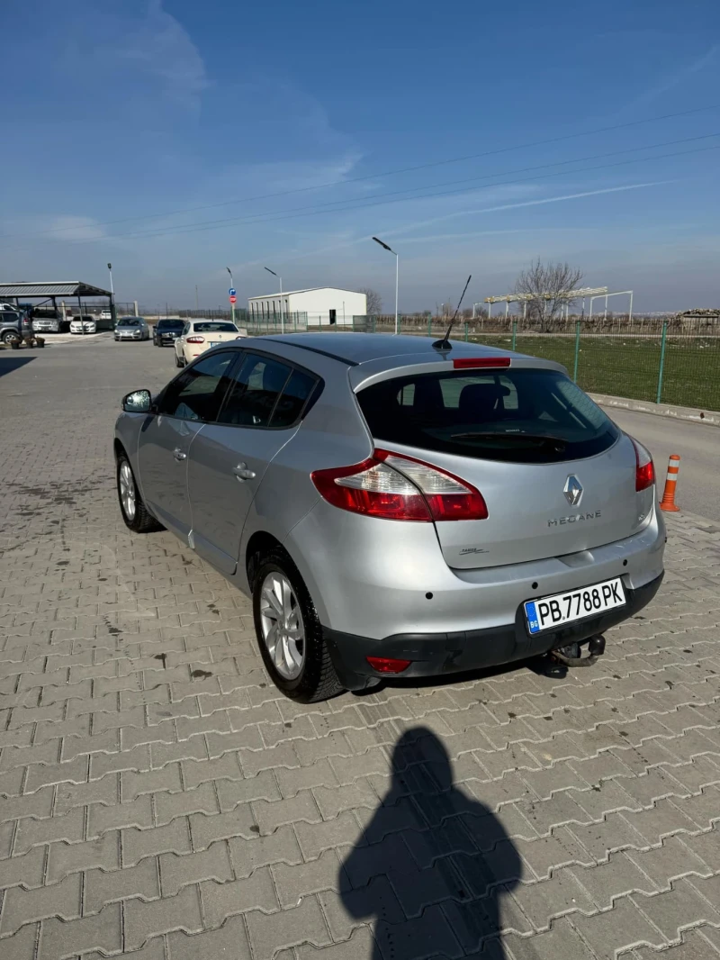 Renault Megane, снимка 6 - Автомобили и джипове - 49272342