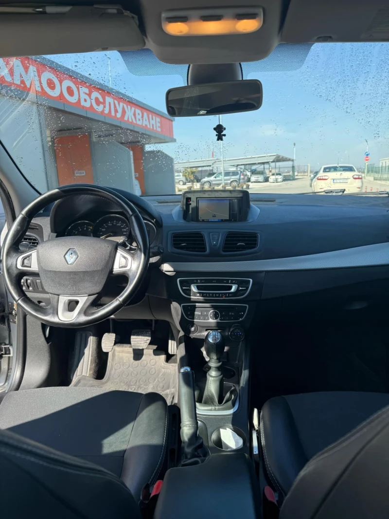 Renault Megane, снимка 11 - Автомобили и джипове - 49272342