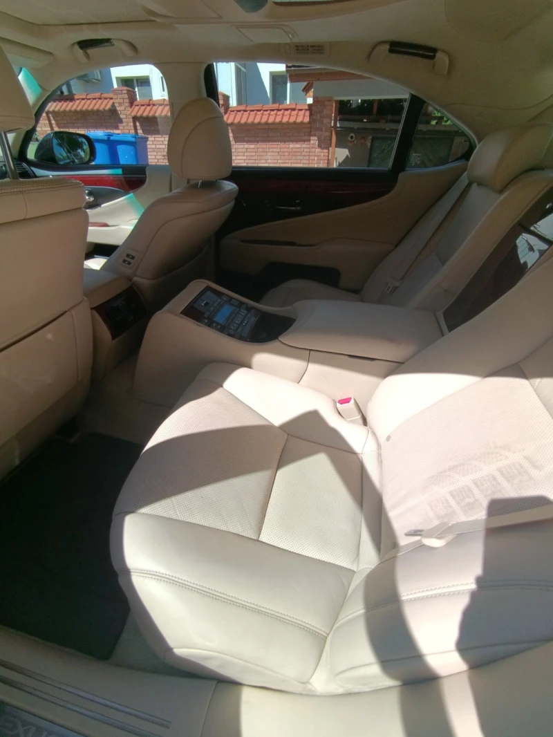 Lexus LS 600 600, снимка 10 - Автомобили и джипове - 52507954