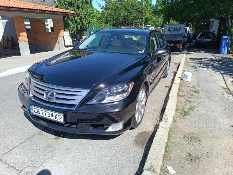 Lexus LS 600 600