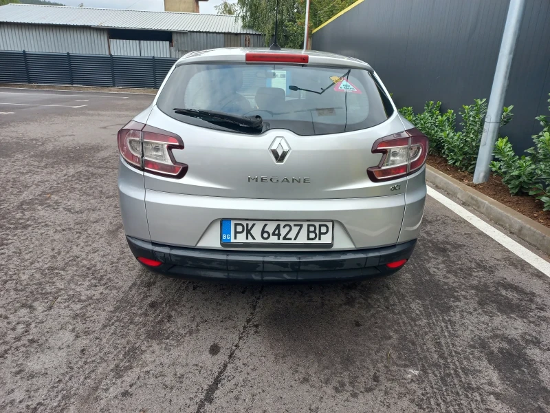 Renault Megane 1.5dci, снимка 5 - Автомобили и джипове - 52093607