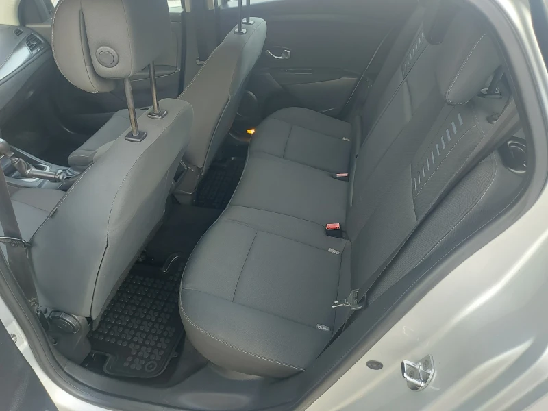 Renault Megane 1.5dci, снимка 10 - Автомобили и джипове - 52093607