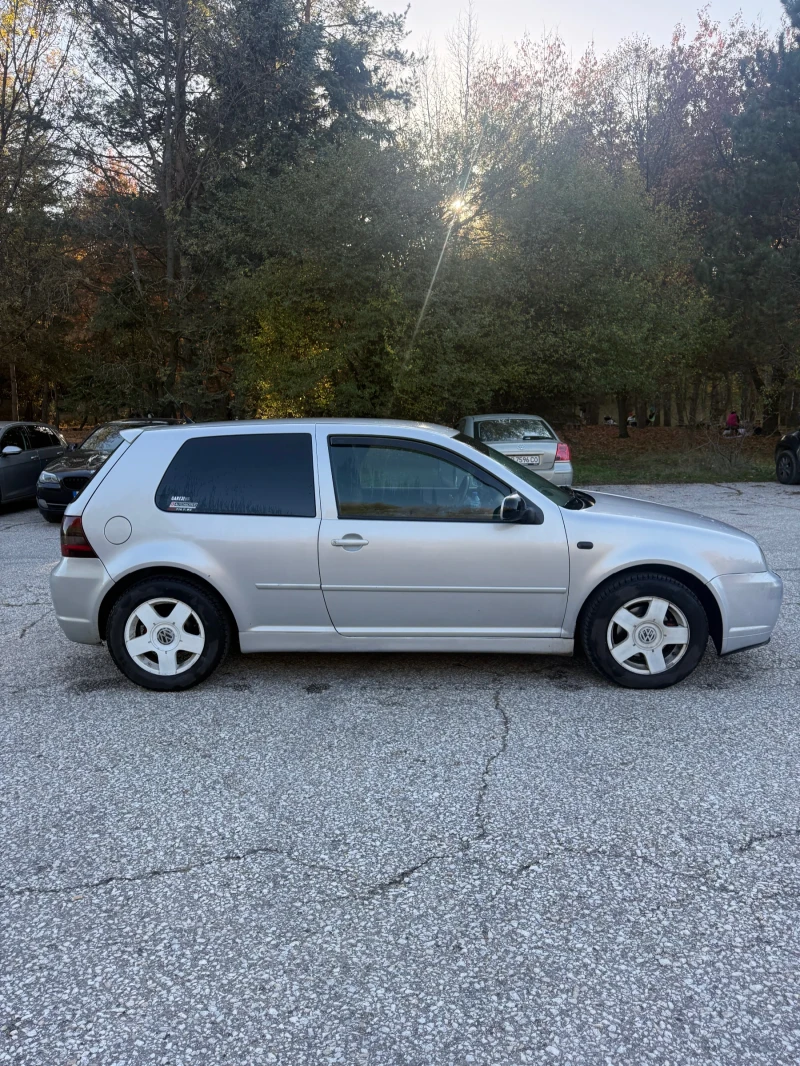 VW Golf, снимка 7 - Автомобили и джипове - 52264475