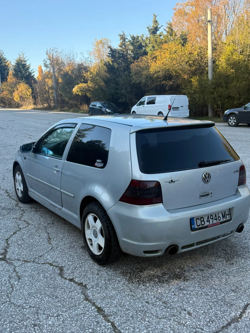 VW Golf, снимка 4 - Автомобили и джипове - 52264475