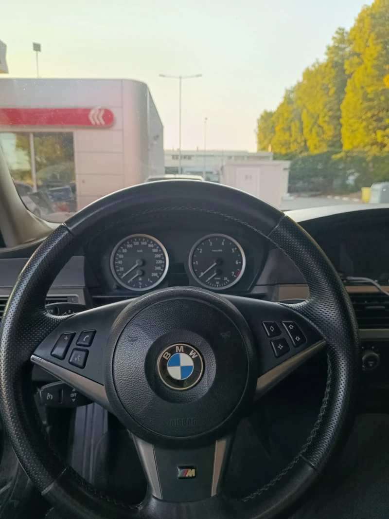BMW 525 525i, снимка 6 - Автомобили и джипове - 52354422