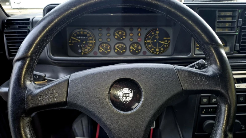 Lancia Delta Integrale EVO1, снимка 14 - Автомобили и джипове - 52557473