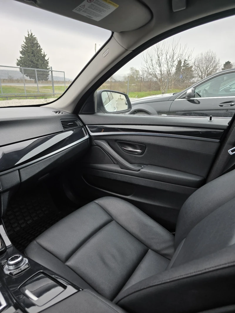 BMW 520 D АВТОМАТ NAVI СЕРВИЗНА ИСТОРИЯ КАТО НОВА, снимка 10 - Автомобили и джипове - 52883178