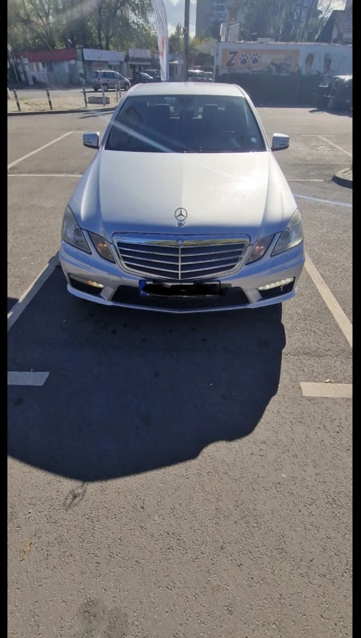 Mercedes-Benz E 220