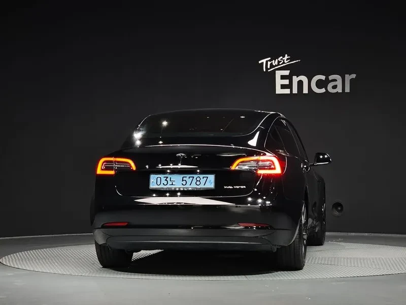 Tesla Model 3 Long-Range Awd, снимка 4 - Автомобили и джипове - 56287093