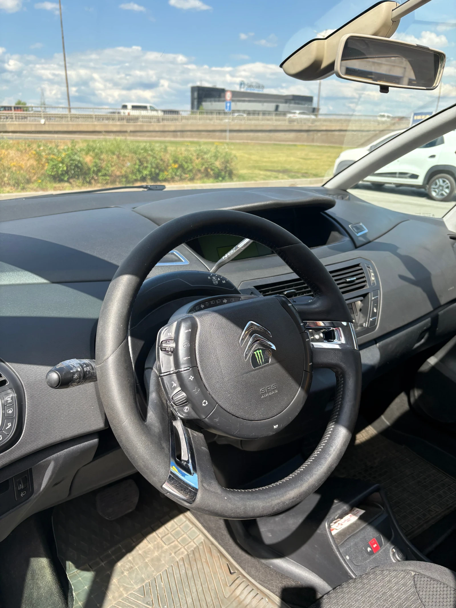 Citroen Grand C4 Picasso  - изображение 9