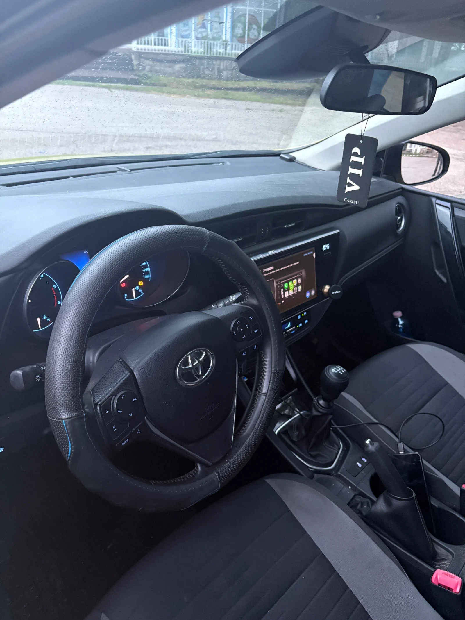 Toyota Auris  - изображение 7
