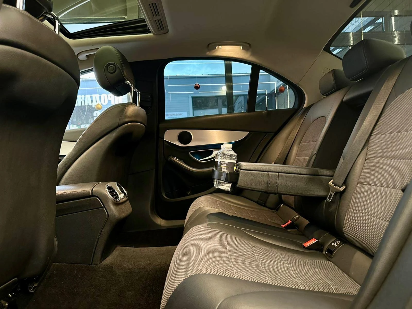 Mercedes-Benz C 250 4Matik* �������* ������ | Mobile.bg � ����������� 15