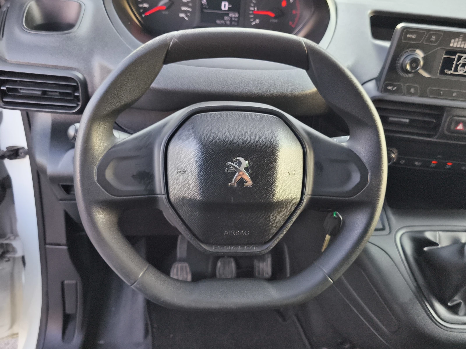 Peugeot Partner Standard 1000 1.5 BlueHdi 102 BVM5 E6 // 2012015 - изображение 10