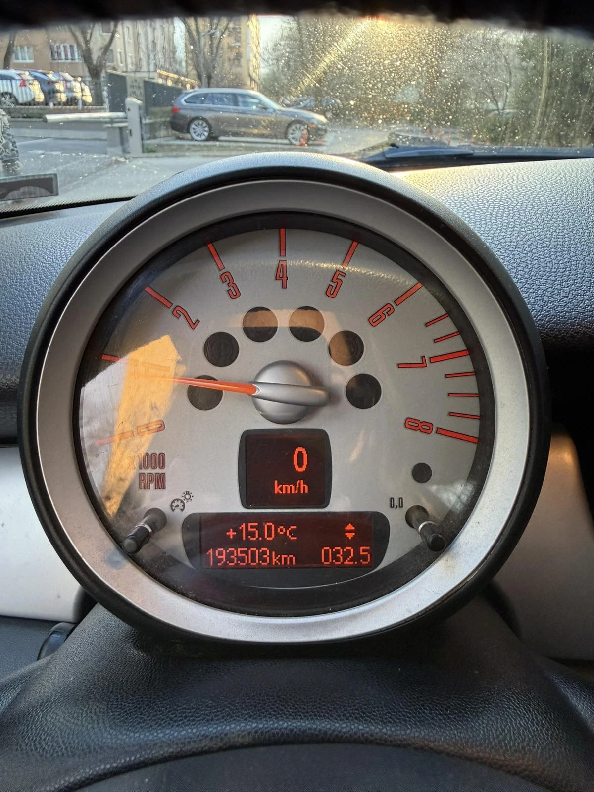 Mini One RAY G, снимка 10 - Автомобили и джипове - 54237221