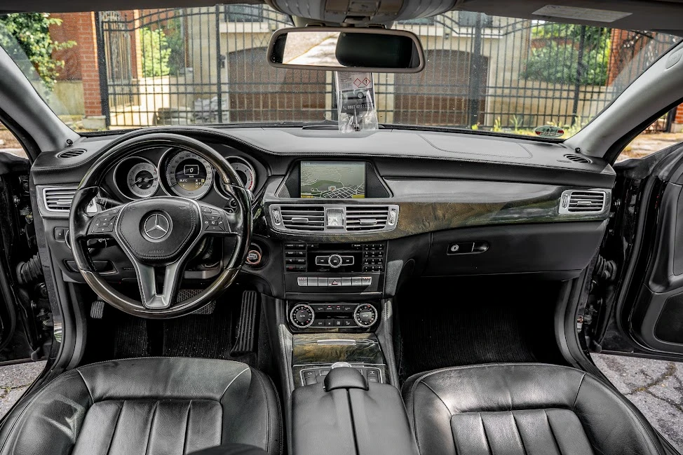Mercedes-Benz CLS 350 4-Matic* GERMANY* Camera* LineAss* SideAss* Top, снимка 8 - Автомобили и джипове - 54769341