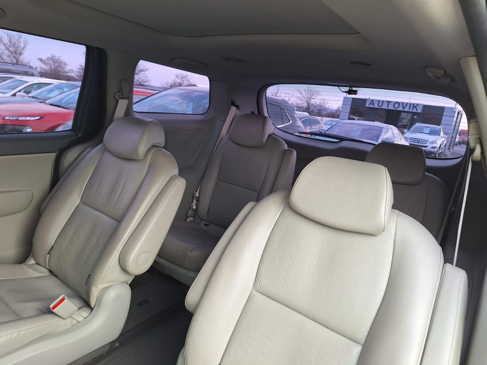 Kia Carnival 9 ������ | Mobile.bg � ����������� 8