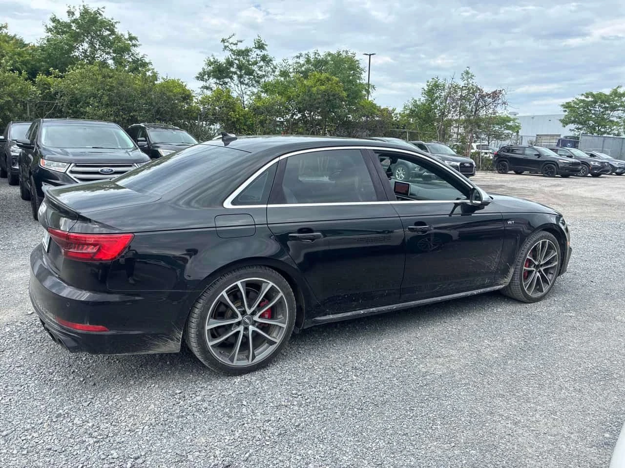 Audi S4  Technik / 360 / B&O / LED / АВТОКРЕДИТ , снимка 3 - Автомобили и джипове - 55011497