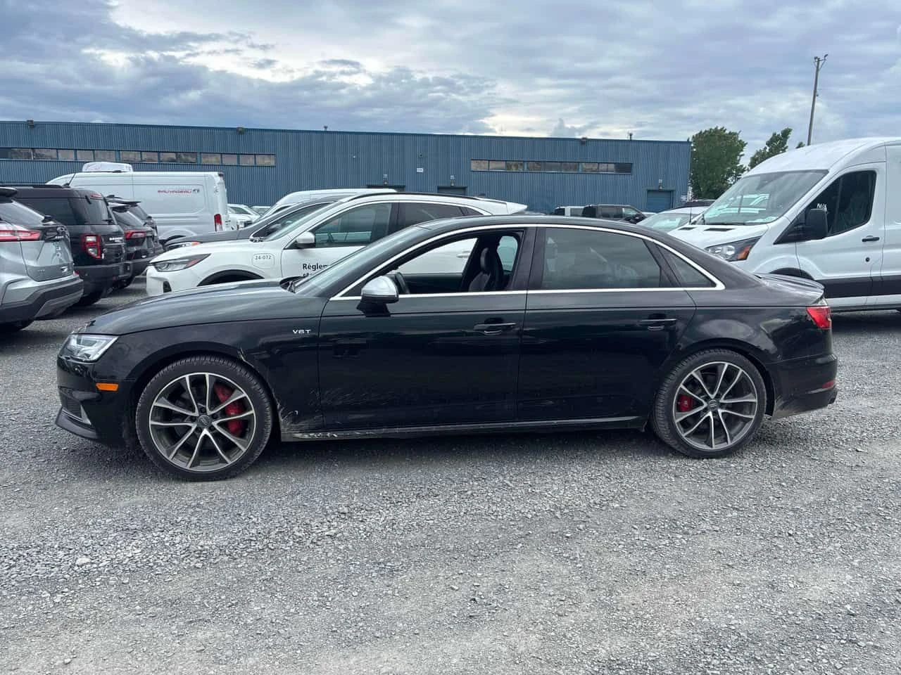 Audi S4  Technik / 360 / B&O / LED / АВТОКРЕДИТ , снимка 2 - Автомобили и джипове - 55011497
