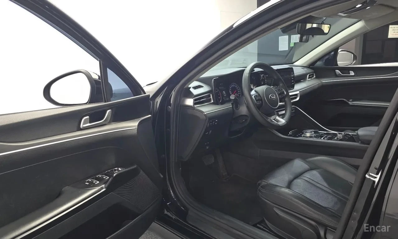 Kia K5 2.0 | АВТОФИНАНСИРАНЕ БЕЗ ПЪРВОНАЧАЛНА ВНОСКА, снимка 10 - Автомобили и джипове - 55837095