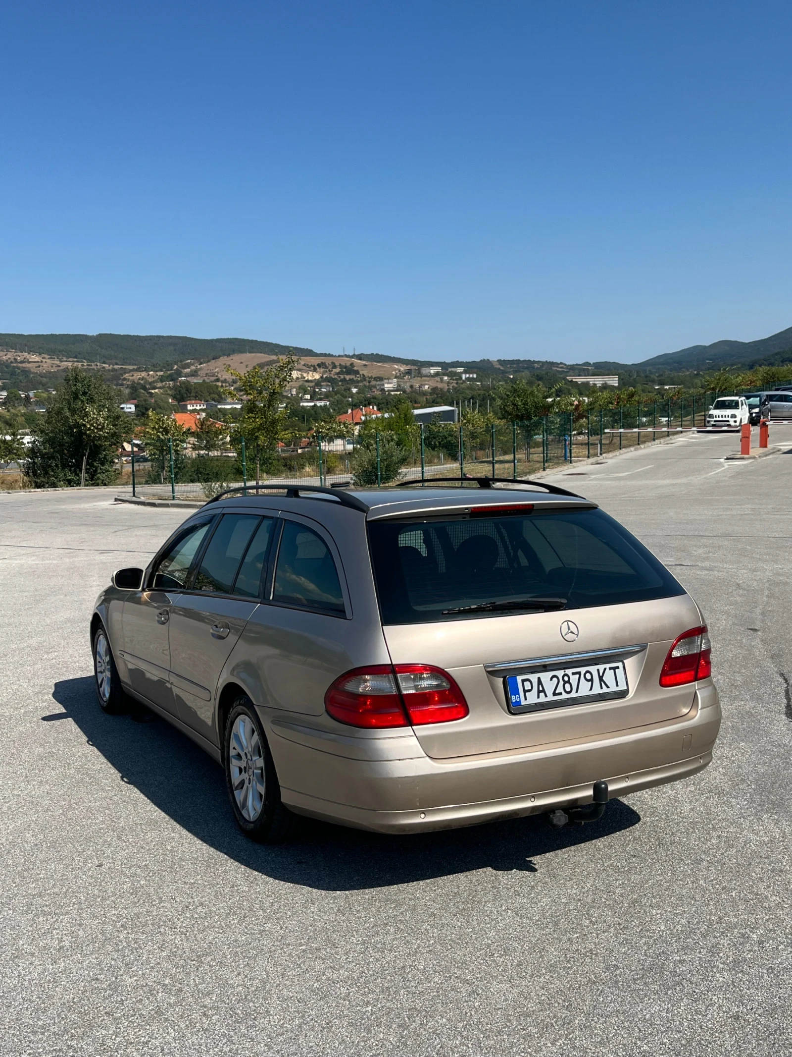 Mercedes-Benz E 220 2.2cdi, снимка 3 - Автомобили и джипове - 56020567