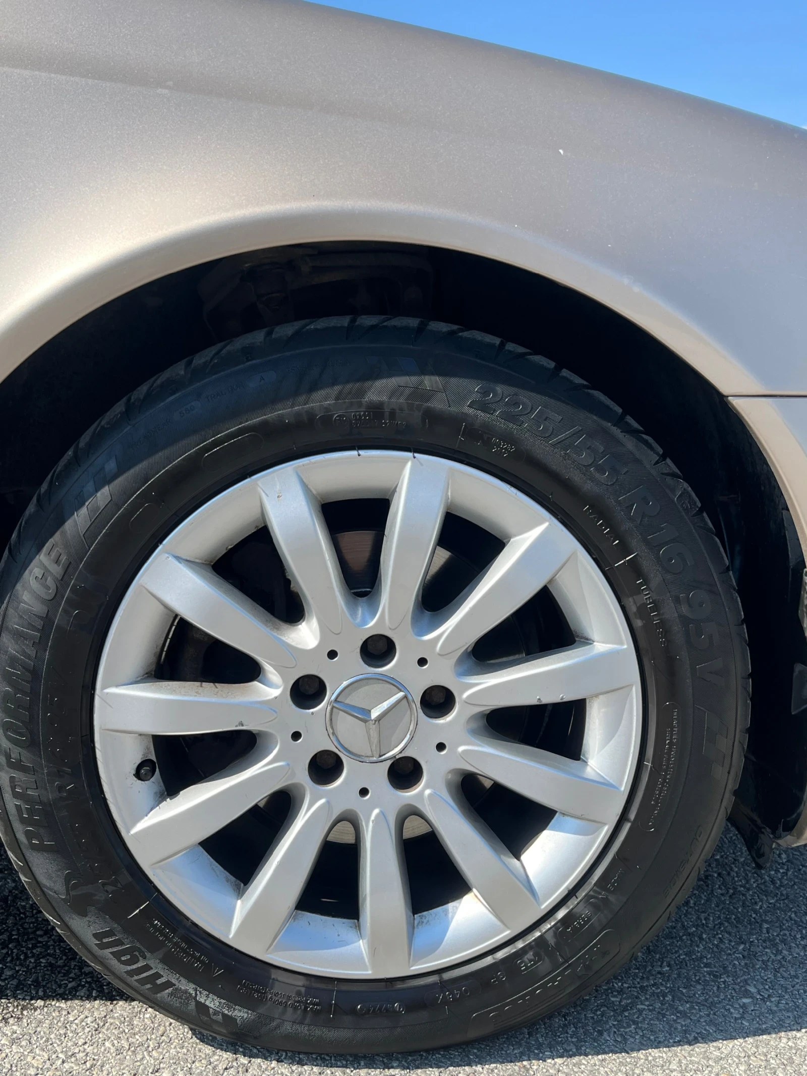 Mercedes-Benz E 220 2.2cdi, снимка 15 - Автомобили и джипове - 56020567