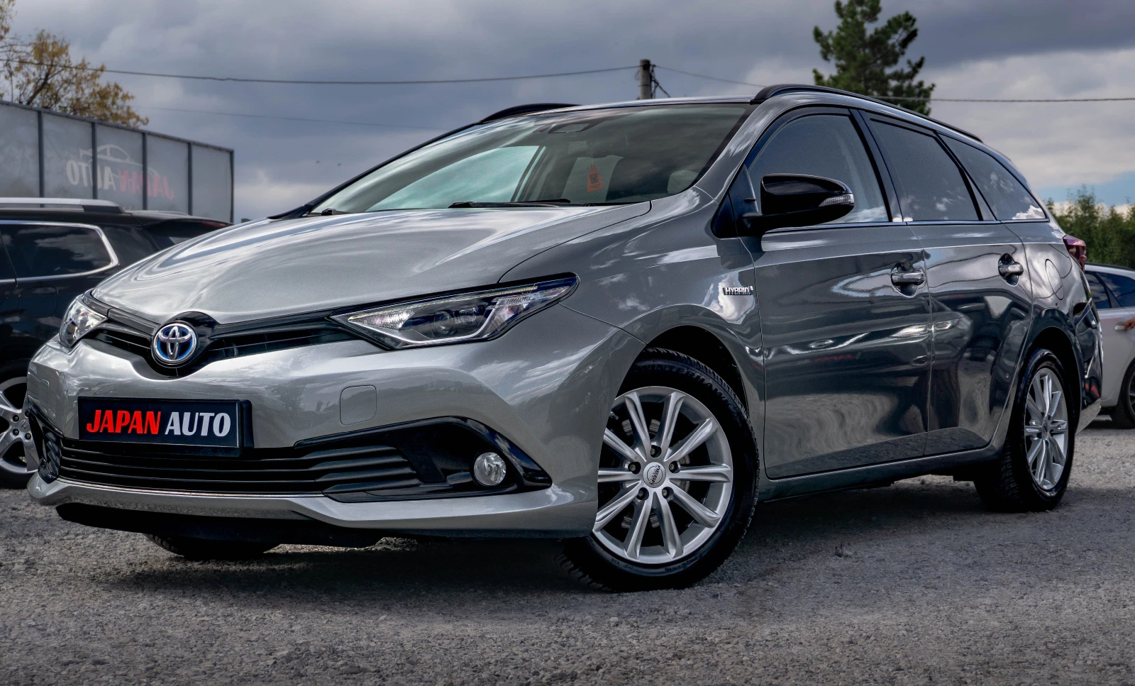 Toyota Auris 1.8 Hybrid ТОП! С ГАРАНЦИЯ! 