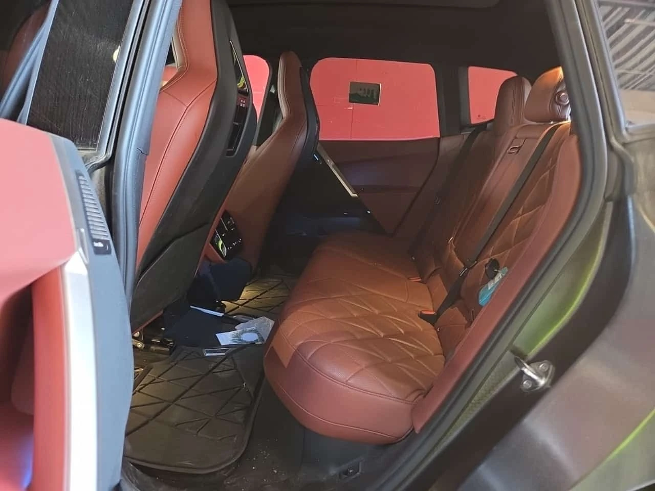 BMW iX  M60| BOWERS| ПАМЕТ| 360| HUD| , снимка 12 - Автомобили и джипове - 56324670