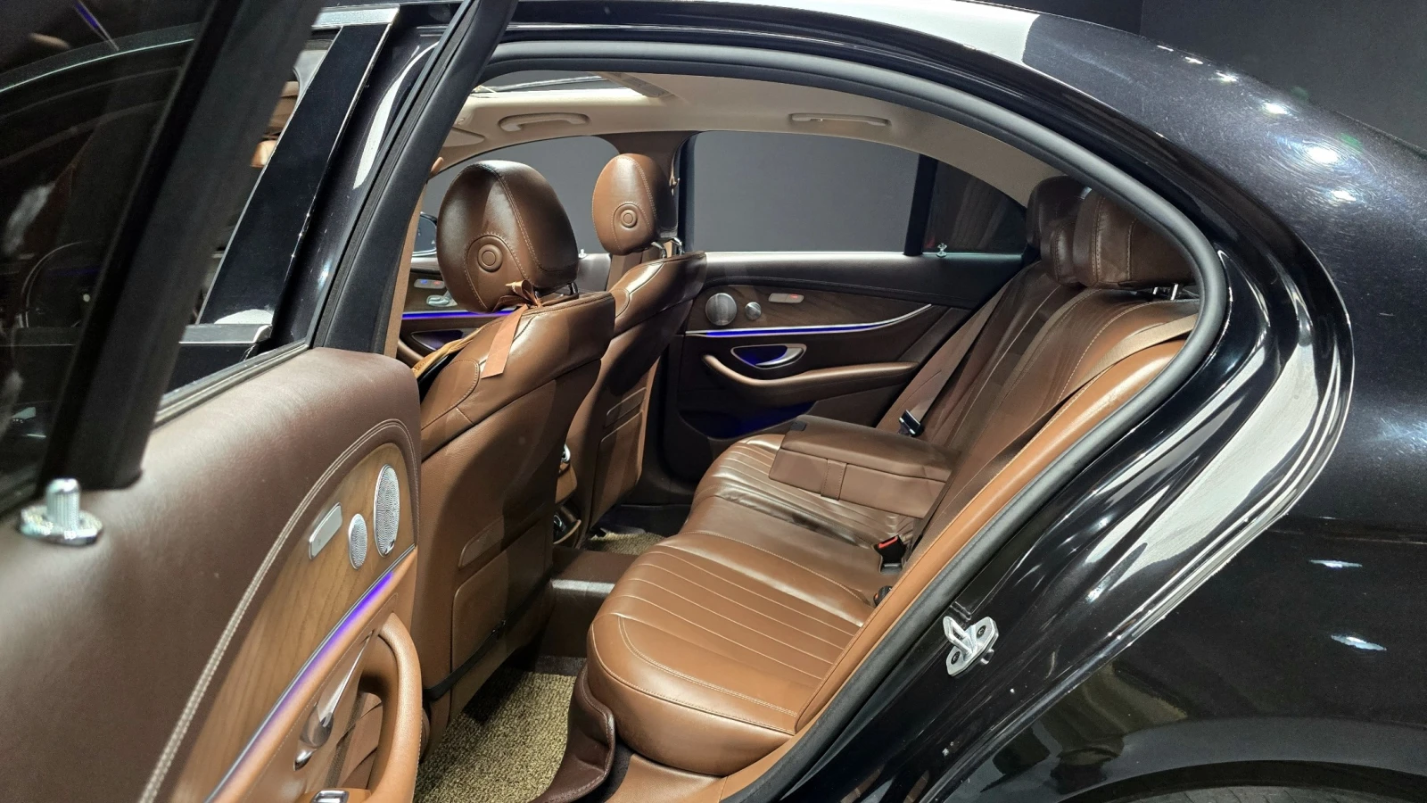 Mercedes-Benz E 300 4Matic Exclusive | Mobile.bg � ����������� 9