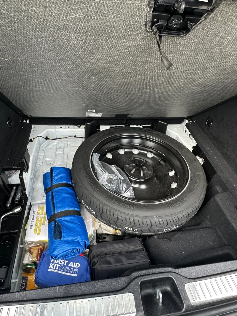 Mercedes-Benz GLC 300 AMG 4-MATIC, снимка 9 - Автомобили и джипове - 51549034