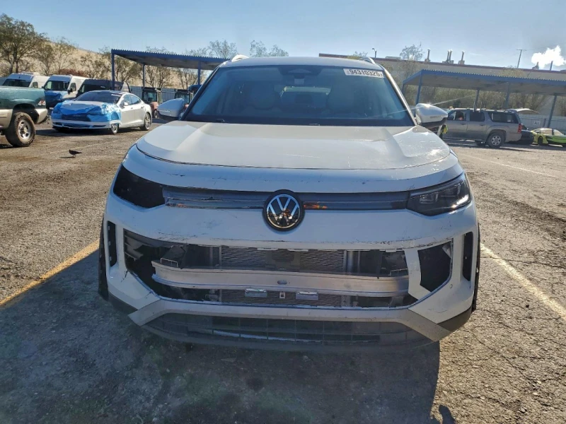 VW Tiguan 2.0T SE 4MOTION, снимка 5 - Автомобили и джипове - 53278157