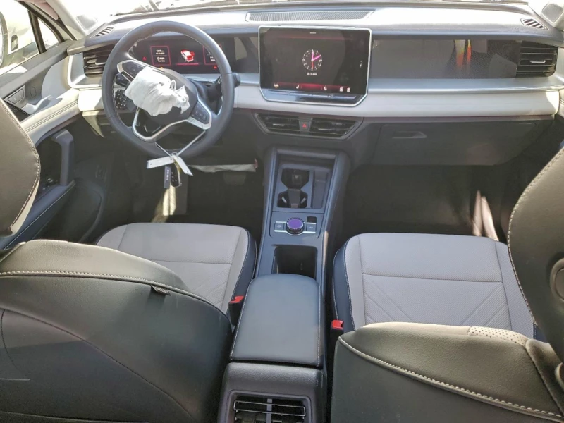 VW Tiguan 2.0T SE 4MOTION, снимка 8 - Автомобили и джипове - 53278157