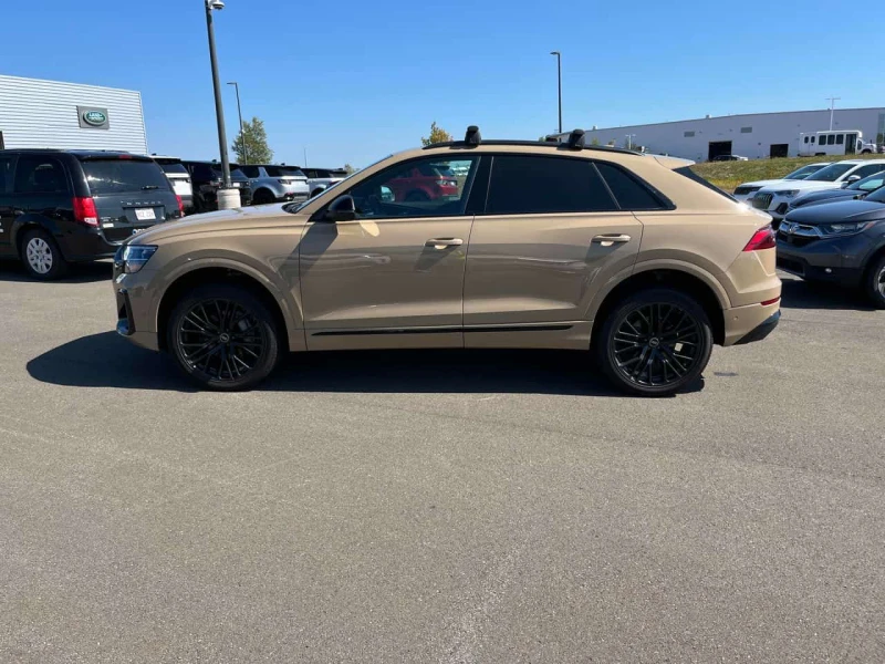 Audi Q8 * Technik * CARFAX * ДИСТРОНИК* BANG&OLUFSEN, снимка 2 - Автомобили и джипове - 53515140