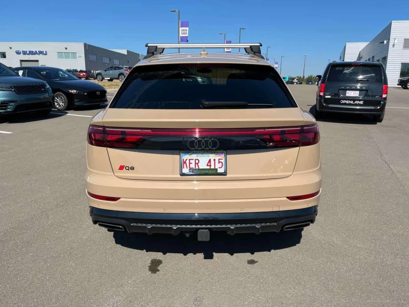 Audi Q8 * Technik * CARFAX * ДИСТРОНИК* BANG&OLUFSEN, снимка 4 - Автомобили и джипове - 53515140