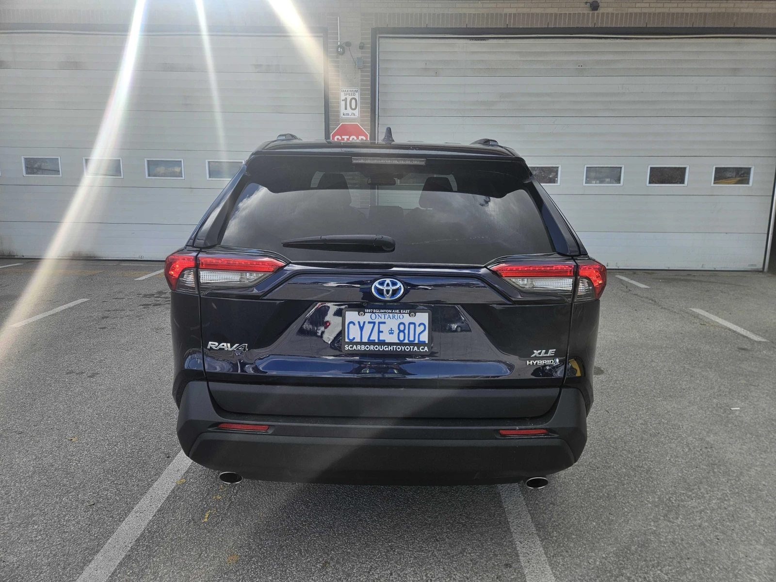 Toyota Rav4 Hybrid XLE (CARFAX) - изображение 4