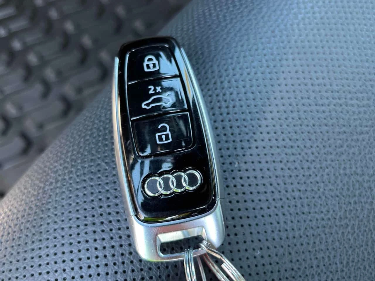 Audi Q8 * Technik * CARFAX * ���������* BANG&OLUFSEN | Mobile.bg � ����������� 14