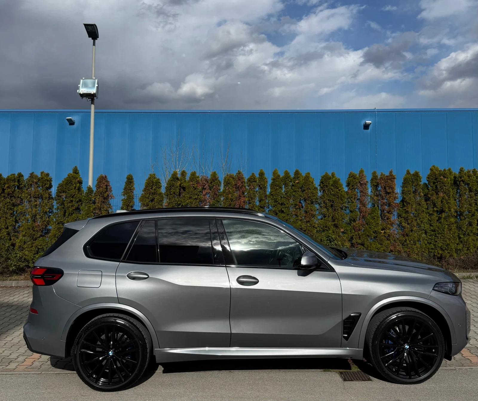 BMW X5 xDrive40i 13 000 km !!! Чисто нов автомобил !!!, снимка 6 - Автомобили и джипове - 53955616