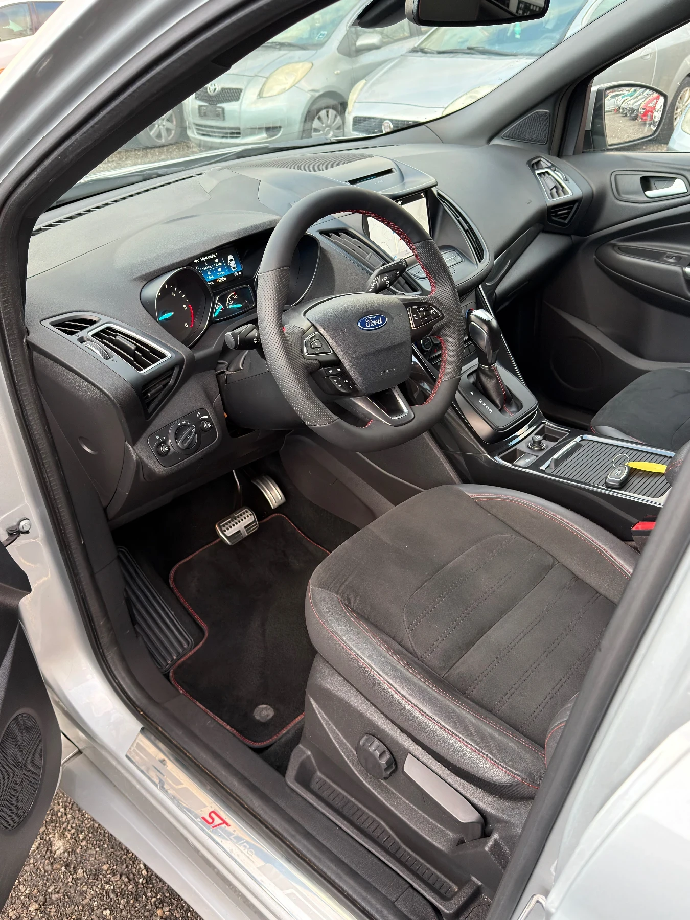 Ford Kuga ST Line 4x4 Подгреви Car play Автономно паркиране , снимка 7 - Автомобили и джипове - 53888992