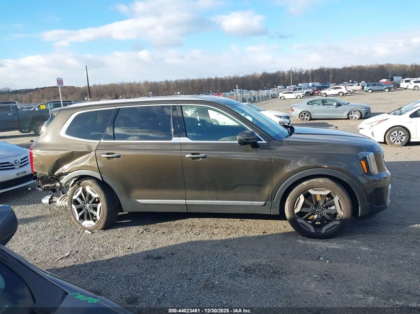Kia Telluride 3.8L V-6 DI, DOHC, VVT, 291HP Front Wheel Drive | Mobile.bg � ����������� 13