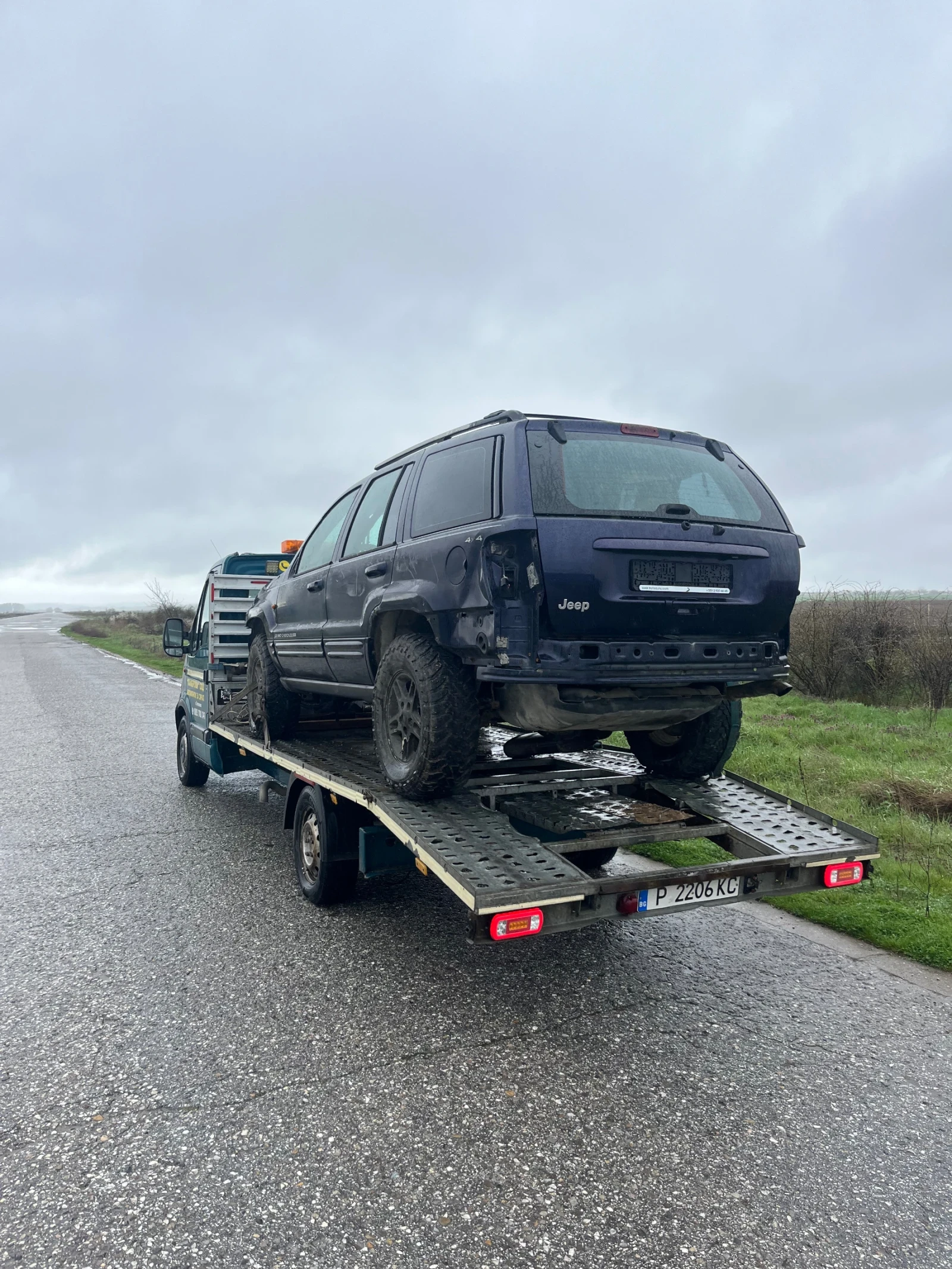 Jeep Grand cherokee НА ЧАСТИ, снимка 2 - Автомобили и джипове - 54070296