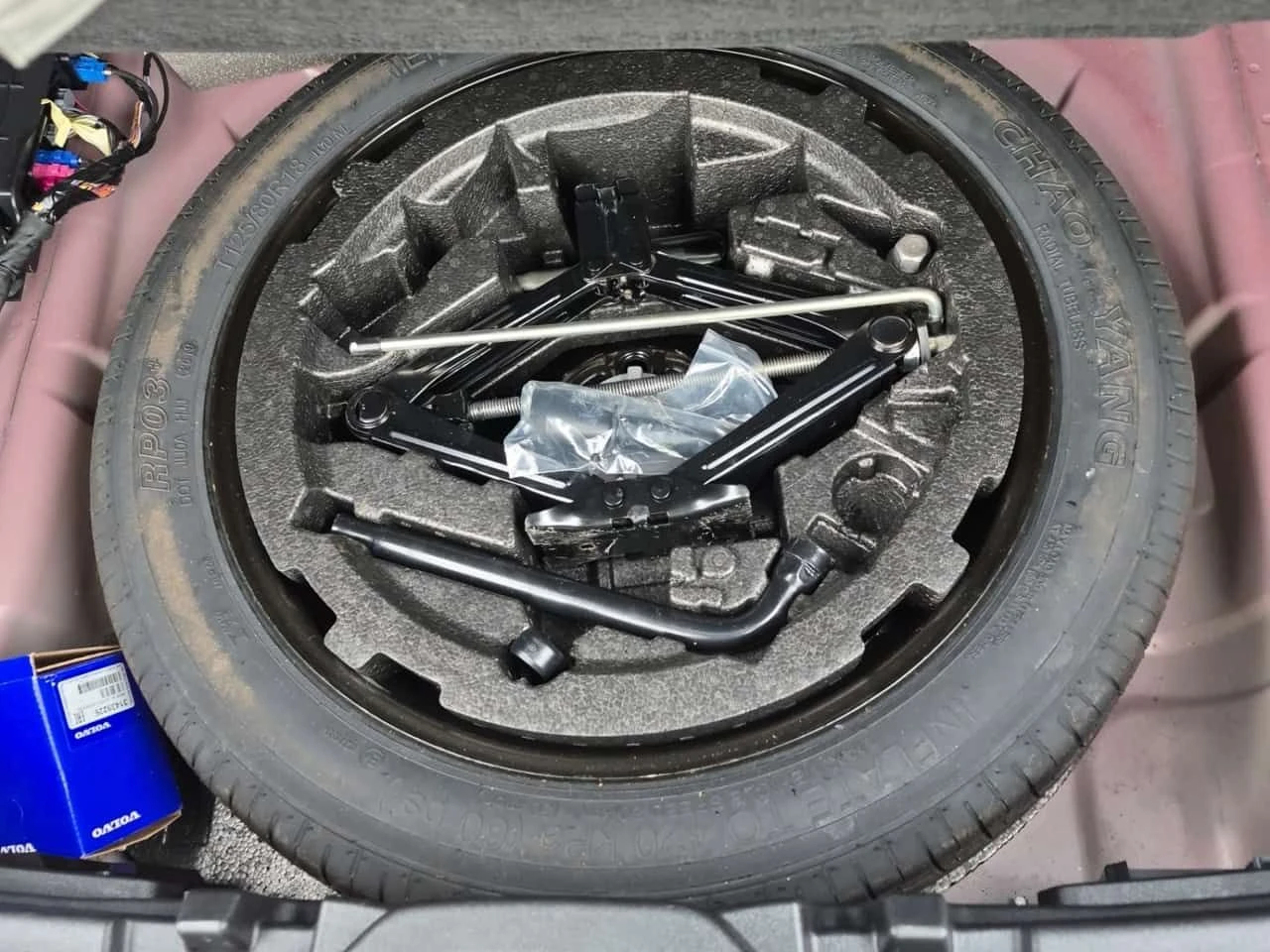 Volvo XC40 * R Design * CARFAX * ЦЕНА ДО БГ, снимка 11 - Автомобили и джипове - 54070944