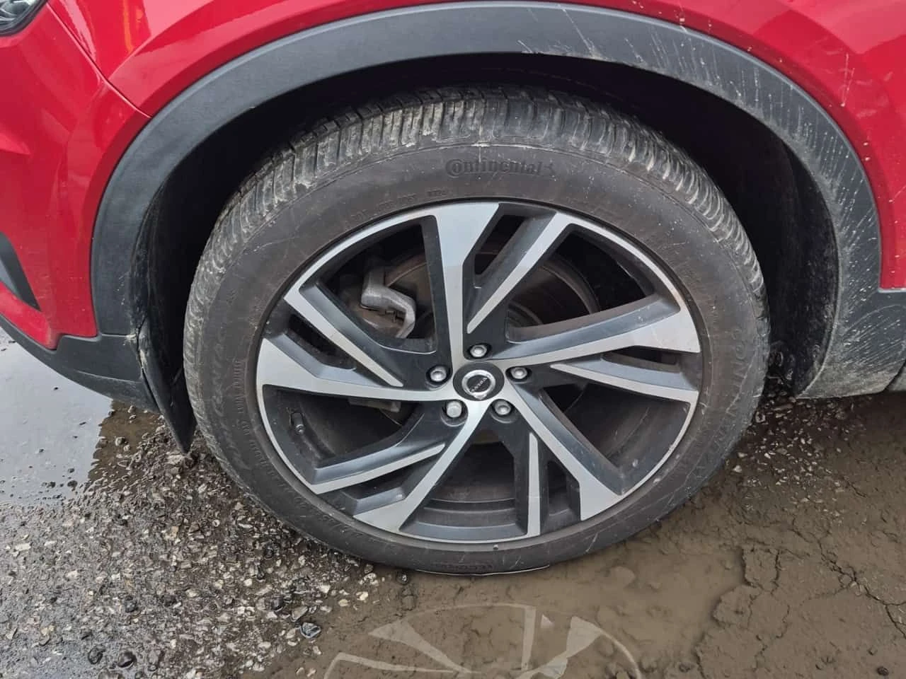 Volvo XC40 * R Design * CARFAX * ЦЕНА ДО БГ, снимка 5 - Автомобили и джипове - 54070944