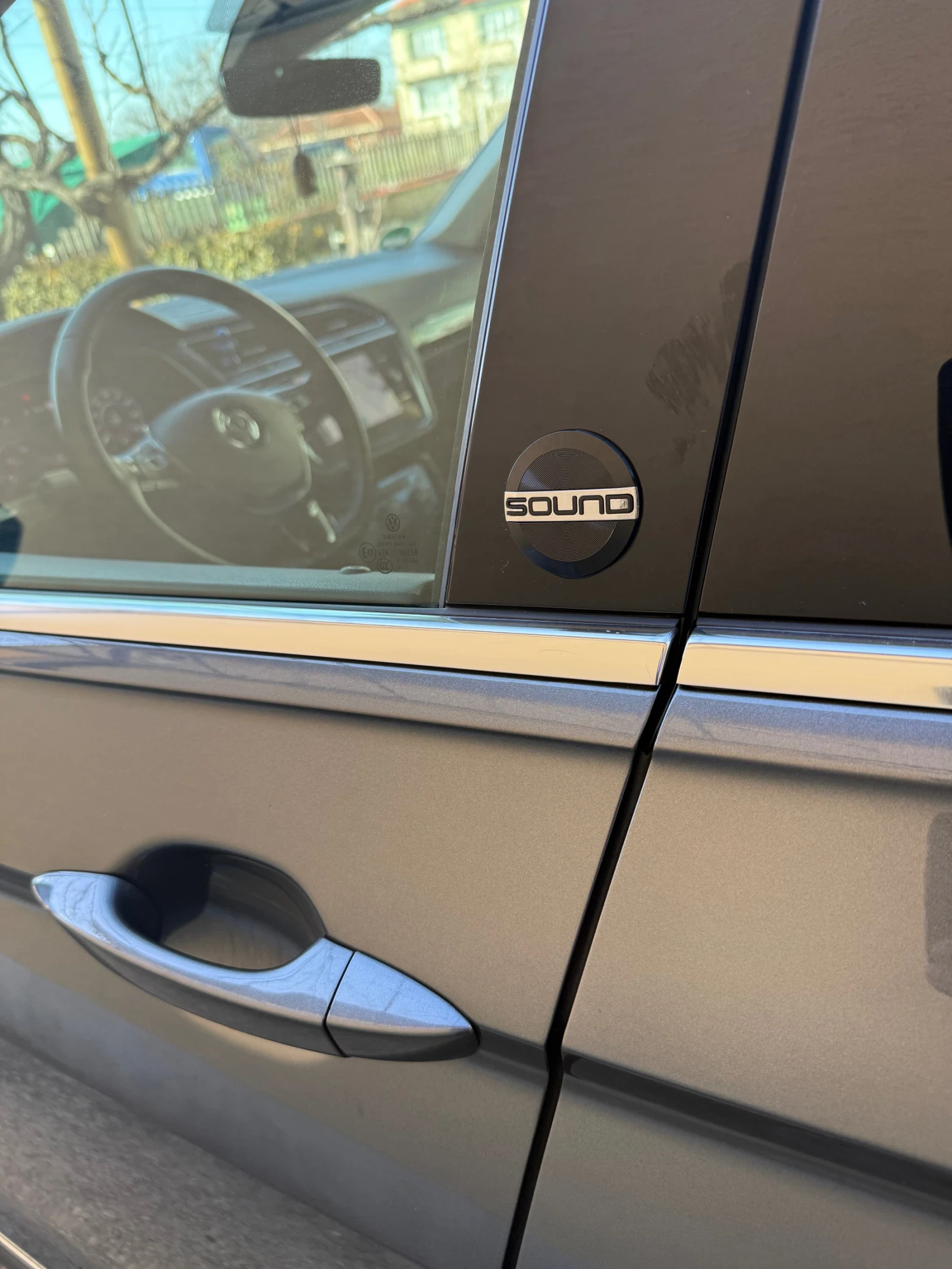 VW Tiguan, снимка 14 - Автомобили и джипове - 54171187